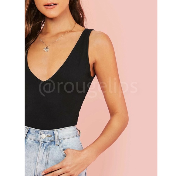 Casual Black Deep V Neck Tank Top V-Back - Picture 5 of 6